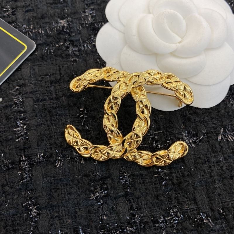 Chanel Brooches - Click Image to Close